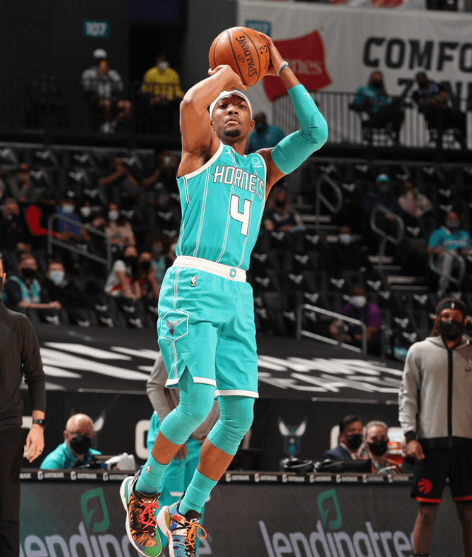 匈牙利篮球队力挽狂澜,成功出线 匈牙利篮球队力挽狂澜,成功出线