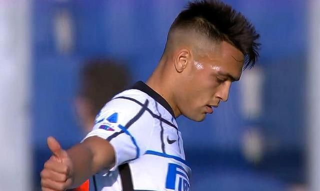 开云下载-包含克罗托内遭遇惨败,降级危机不断的词条