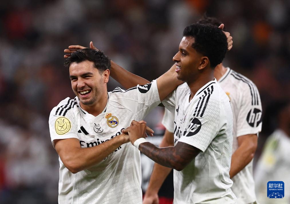 西班牙队豪取大胜,轻松晋级 西班牙队豪取大胜,轻松晋级