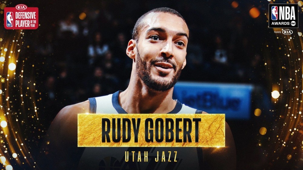 棒球选手发挥出色,荣膺最佳MVP的简单介绍 棒球选手发挥出色,荣膺最佳MVP的简单介绍