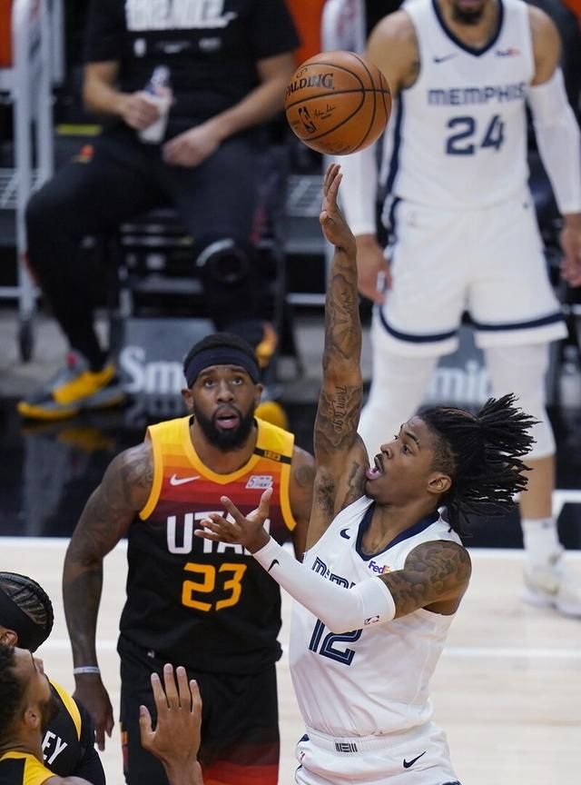 开云sport-关于爵士碾压灰熊，克莱扛起全队的信息