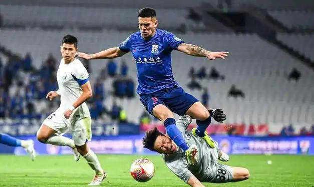 大连一方主场不敌上海申花,遭遇主场失利 大连一方主场不敌上海申花,遭遇主场失利