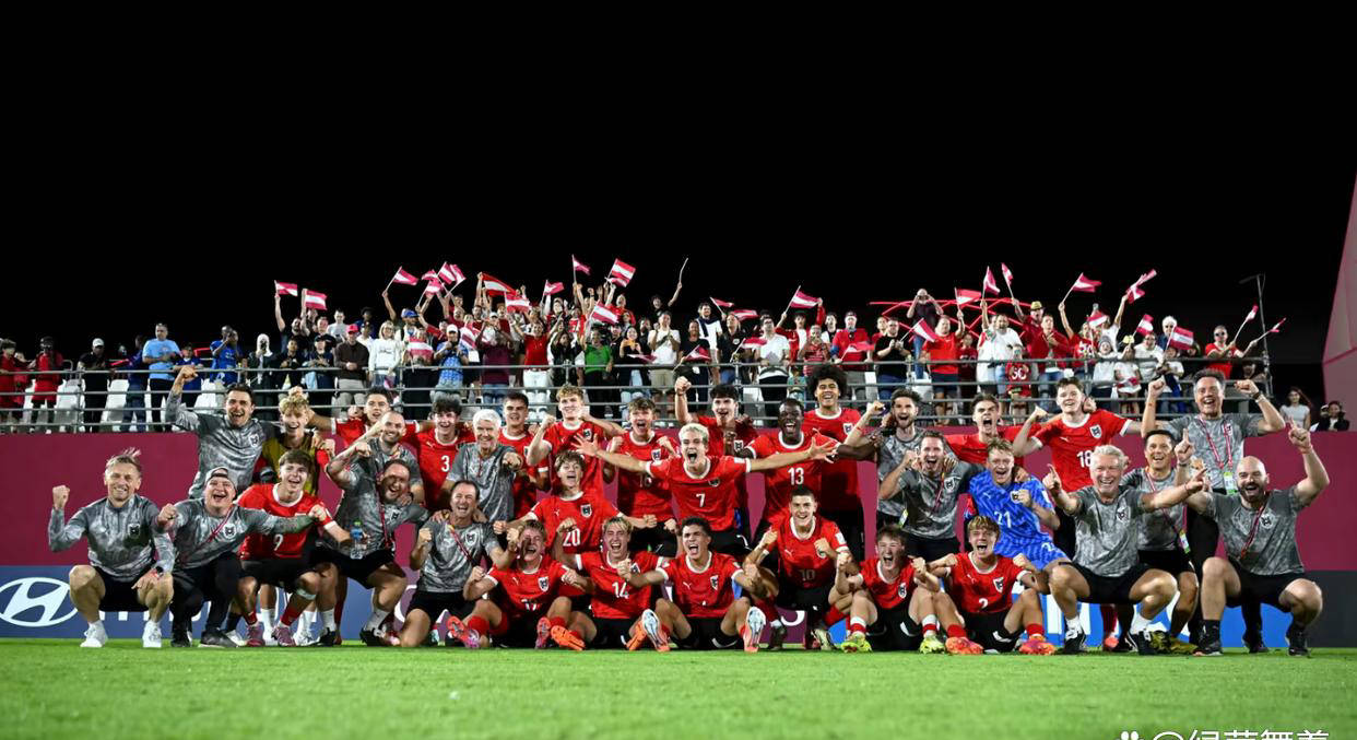 奥地利队逆转英格兰队,梁靖崑点燃赛场 奥地利队逆转英格兰队,梁靖崑点燃赛场