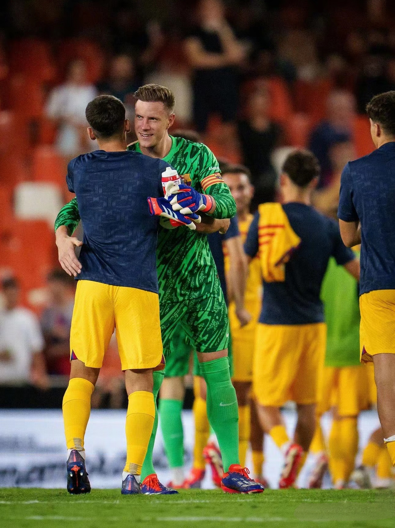 开云体育在线-法兰克福大将复出,助球队连胜