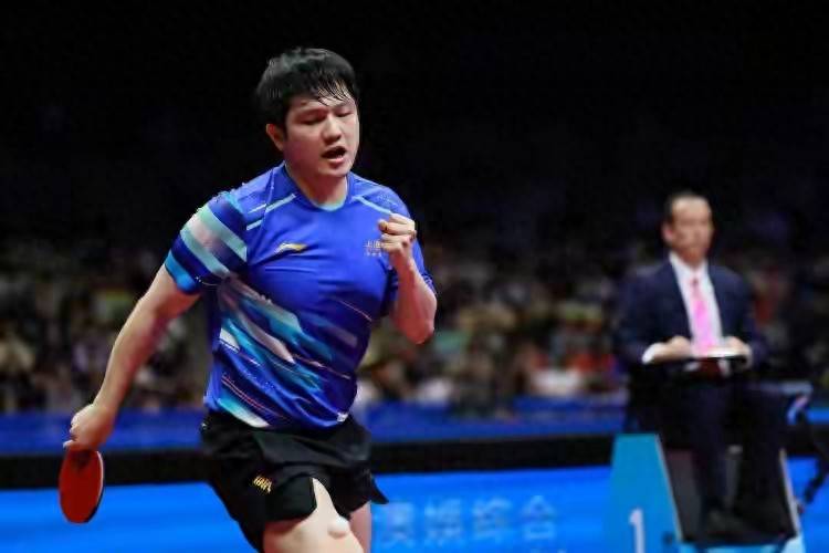 波兰队力克日本队,樊振东扛起全队 波兰队力克日本队,樊振东扛起全队
