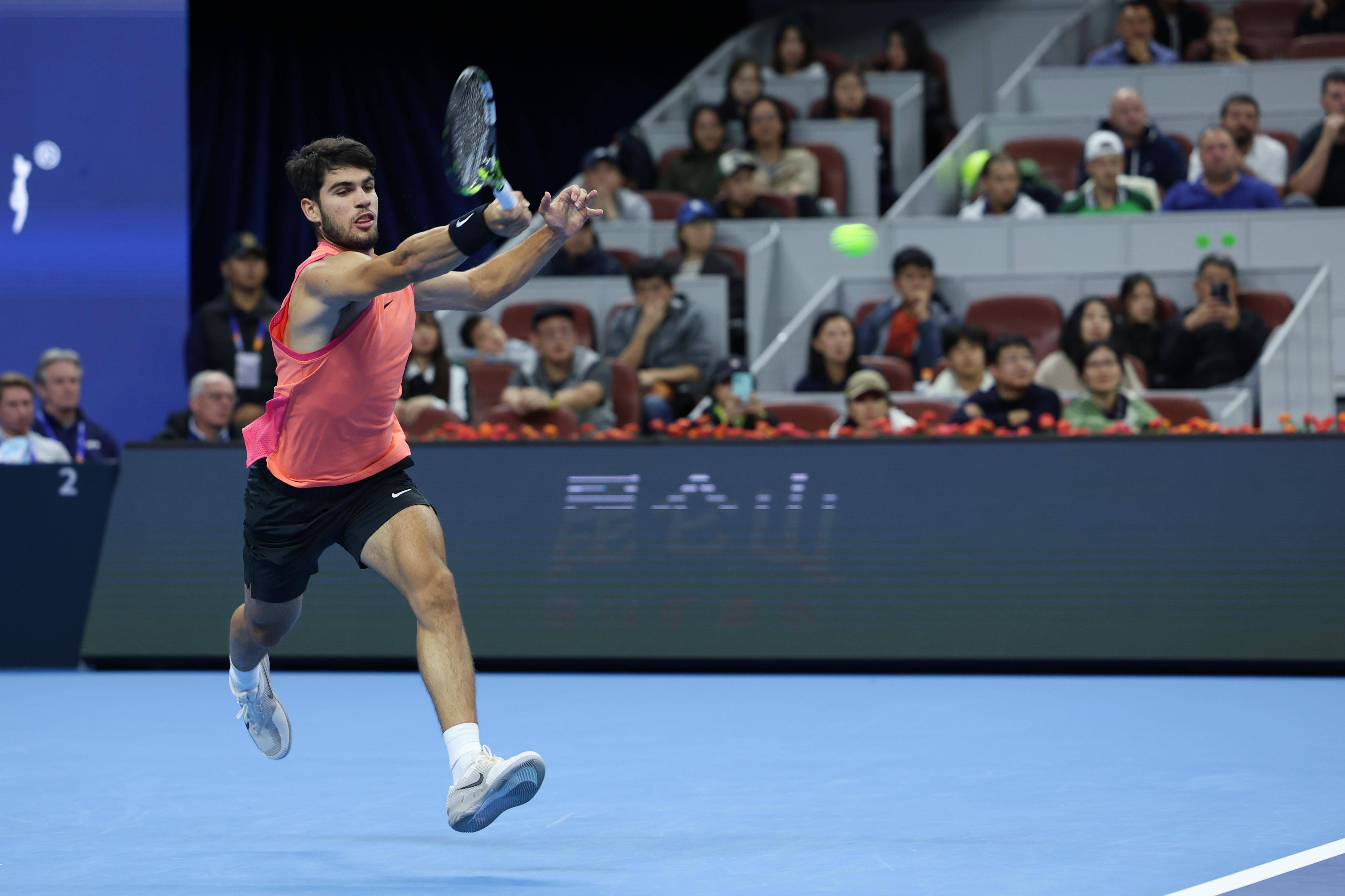 开云体育-美网翻盘年终总决赛，阿尔卡拉斯关键制胜