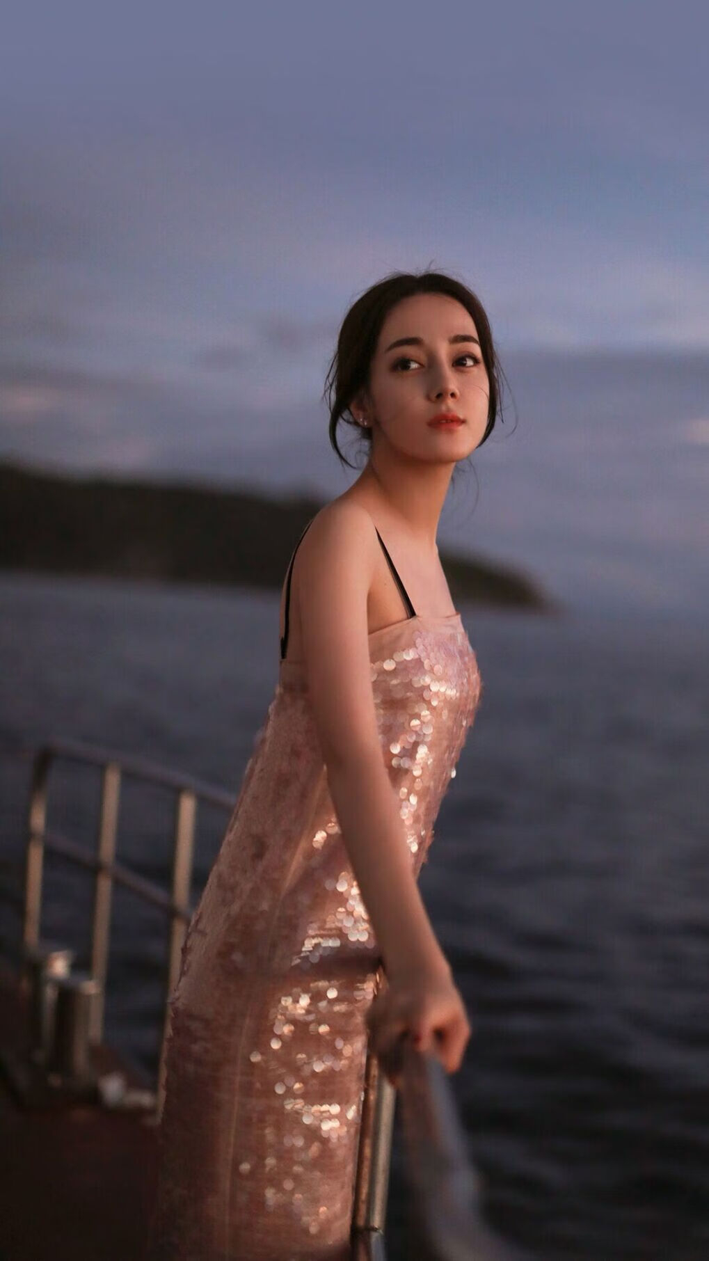 开云官网-绝杀映照凌晨四点的光！德罗赞37分撕裂浙江，76人险胜背后的孤勇赞歌