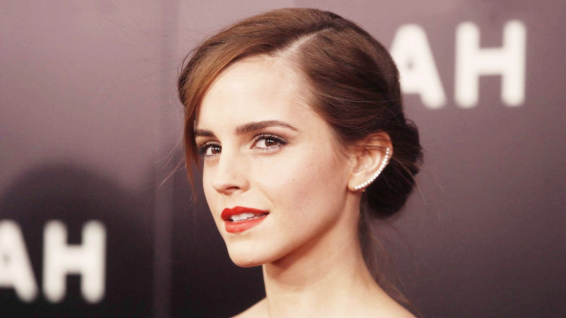 单核闪光与团队洪流，拉文的孤胆与马刺铁幕下的深圳困局